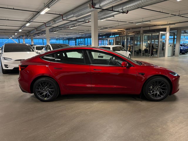 LRW3E7EK0SC4278UK 2025 TESLA MODEL 3-4