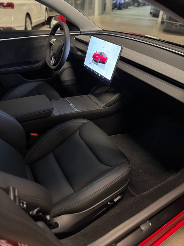LRW3E7EK0SC4278UK 2025 TESLA MODEL 3-5