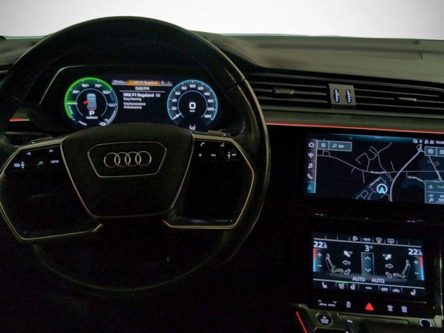 2021 AUDI E-TRON - 16