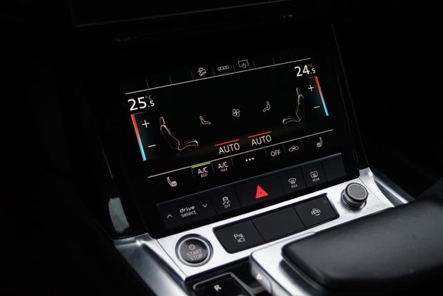 2021 AUDI E-TRON - 33