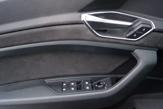 2021 AUDI E-TRON - 26