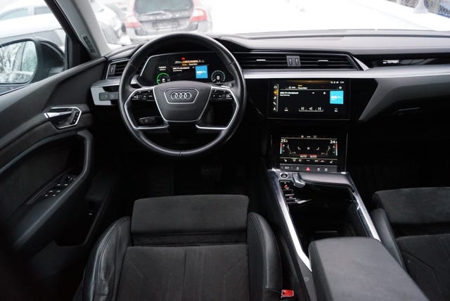 2021 AUDI E-TRON - 16