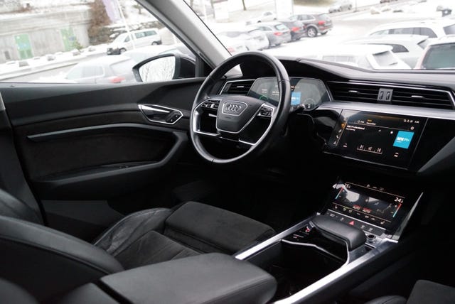 2021 AUDI E-TRON - 17