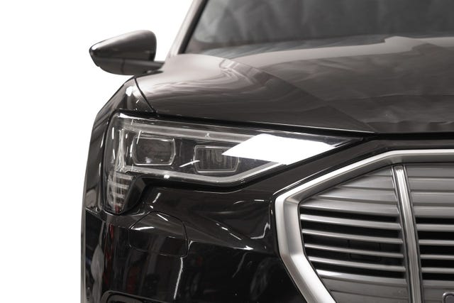 WAUZZZGE5MB023400 2021 AUDI E-TRON-2