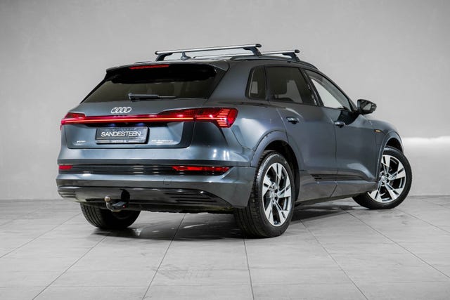 WAUZZZGE6LB023792 2020 AUDI E-TRON-3