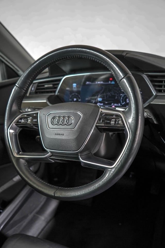 2020 AUDI E-TRON - 21