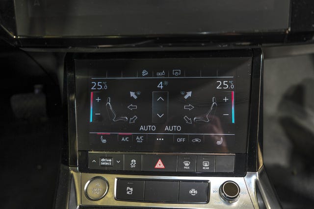 2020 AUDI E-TRON - 19