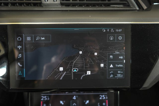2020 AUDI E-TRON - 29
