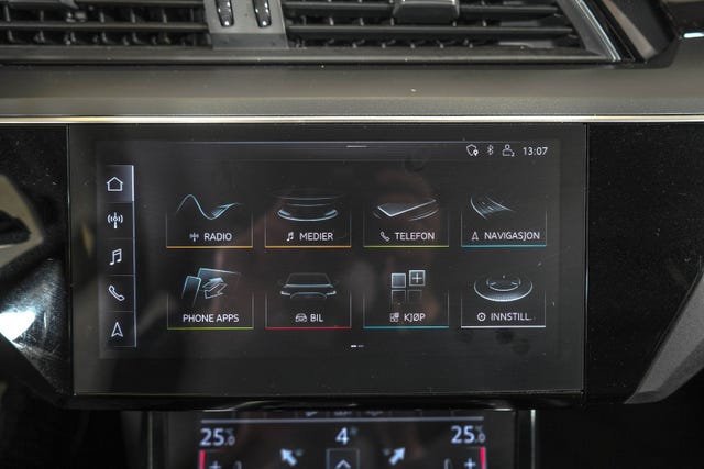 2020 AUDI E-TRON - 28