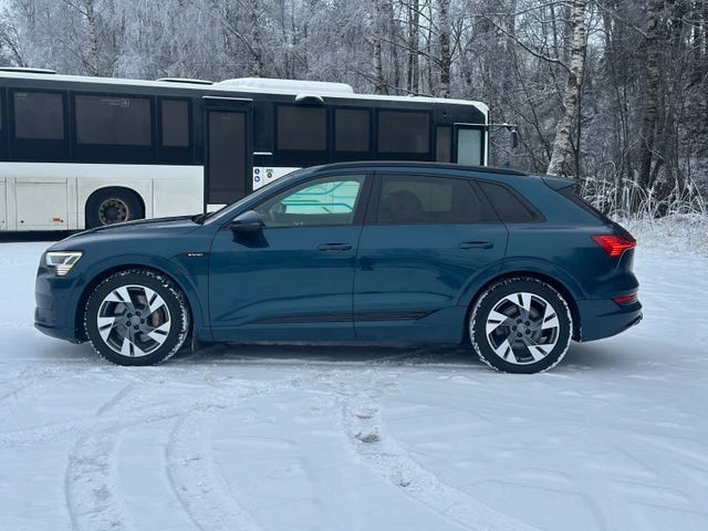 2020 AUDI E-TRON - 15