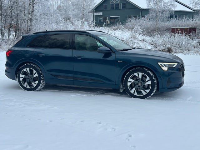 WAUZZZGE5LB001332 2020 AUDI E-TRON-5