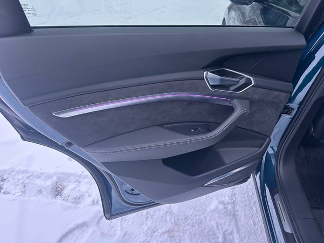2020 AUDI E-TRON - 27