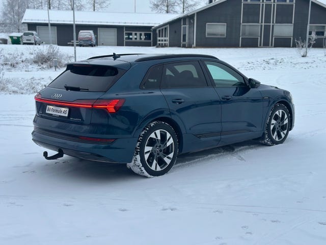 2020 AUDI E-TRON - 9