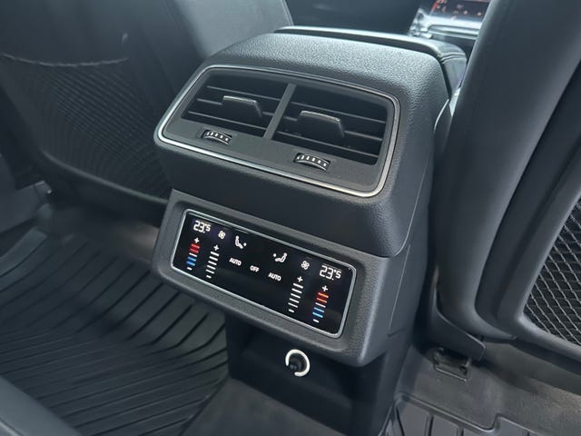 2020 AUDI E-TRON - 31