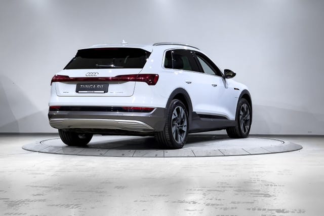 2020 AUDI E-TRON - 8