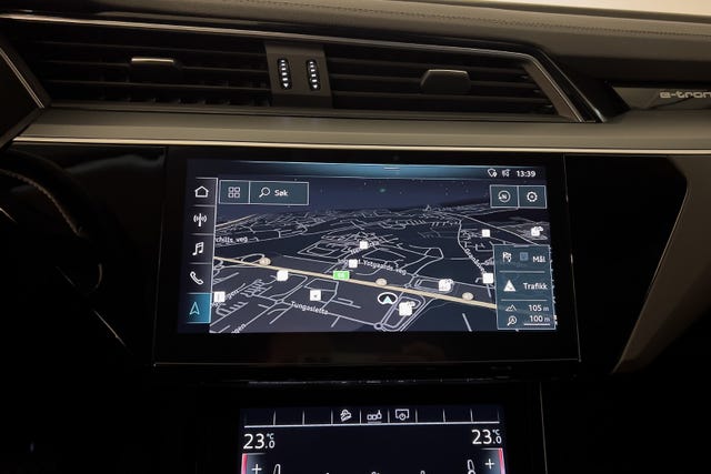 2020 AUDI E-TRON - 24