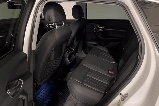2020 AUDI E-TRON - 29