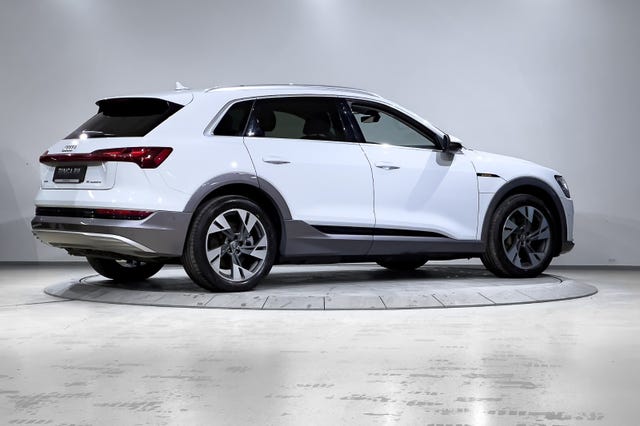 2020 AUDI E-TRON - 7