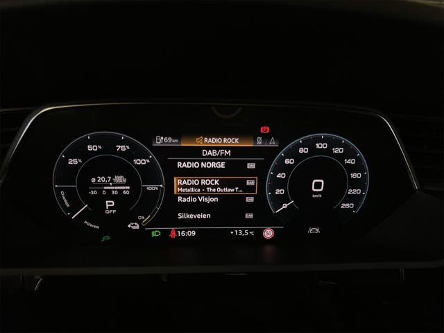 2020 AUDI E-TRON - 18