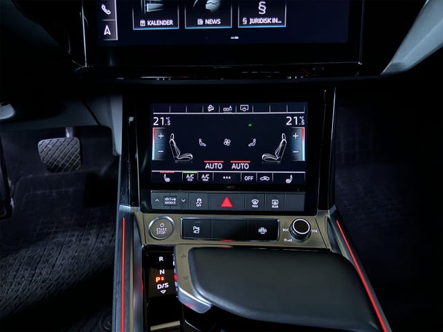 2020 AUDI E-TRON - 20