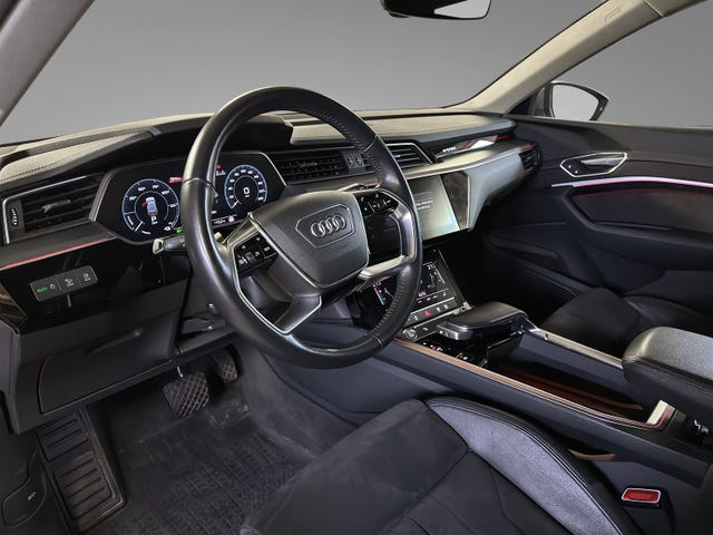 2020 AUDI E-TRON - 10