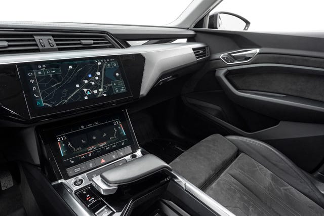 2021 AUDI E-TRON - 17