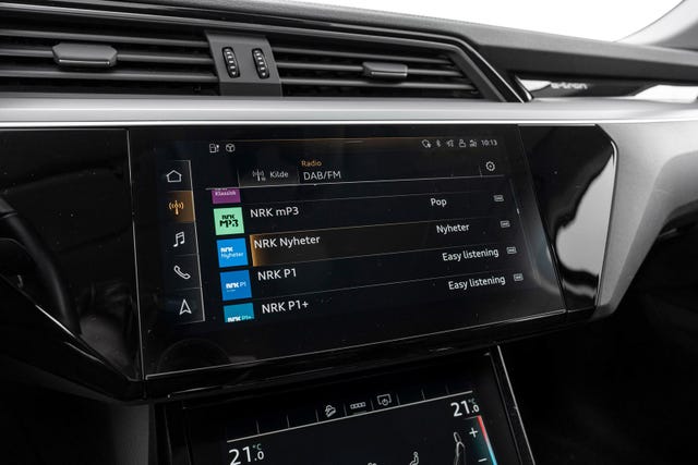 2021 AUDI E-TRON - 21