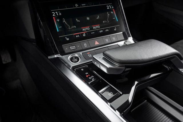 2021 AUDI E-TRON - 16