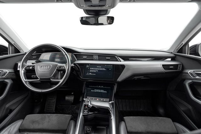 2021 AUDI E-TRON - 10