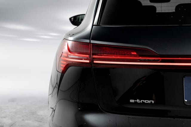 2021 AUDI E-TRON - 8