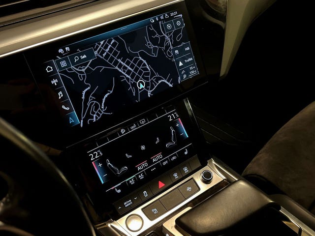2020 AUDI E-TRON - 18