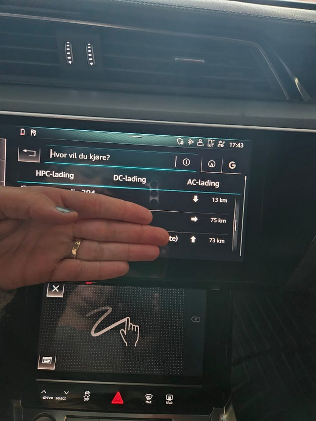 2020 AUDI E-TRON - 46