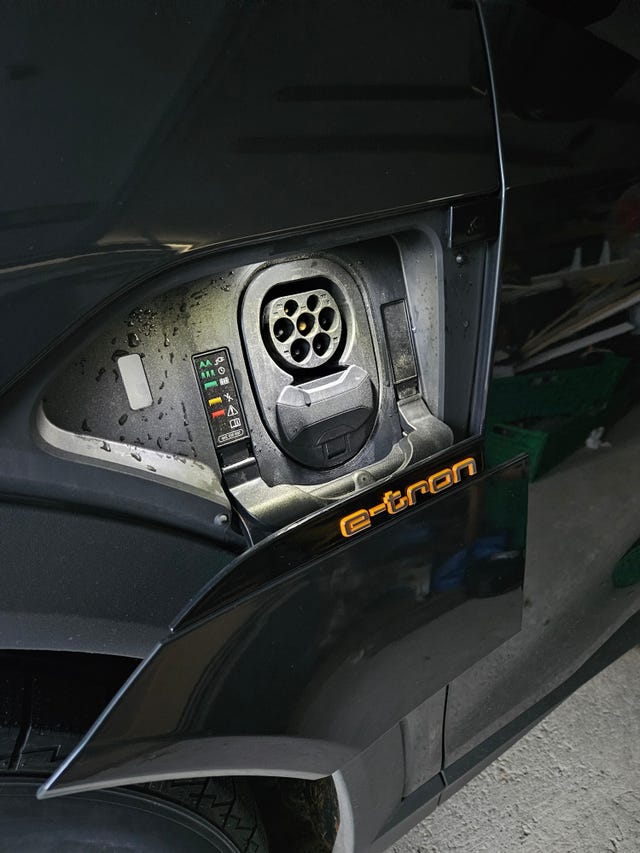 2020 AUDI E-TRON - 51