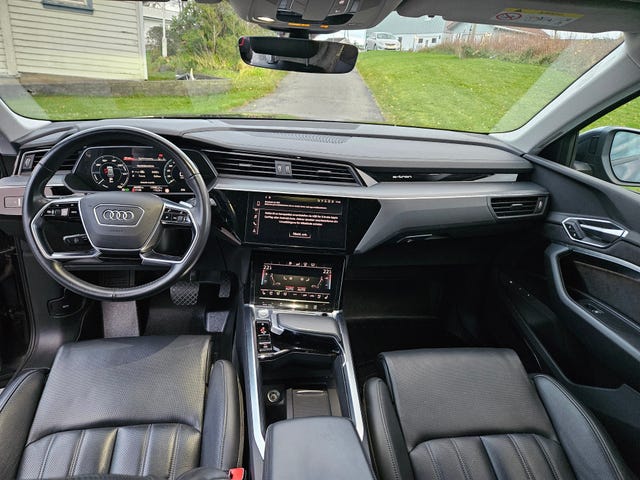 2020 AUDI E-TRON - 28