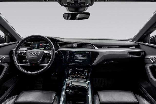 2020 AUDI E-TRON - 20
