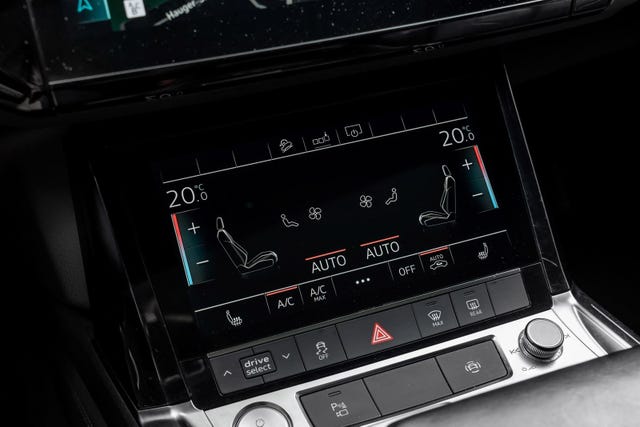 2020 AUDI E-TRON - 34