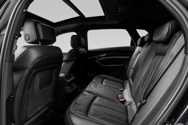 2020 AUDI E-TRON - 36