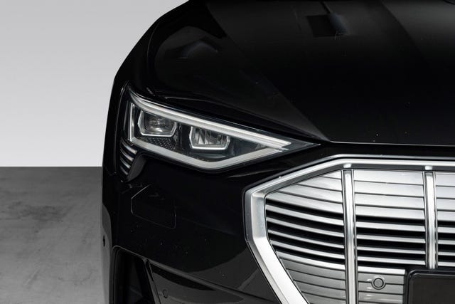 2020 AUDI E-TRON - 8
