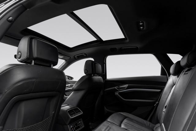 2020 AUDI E-TRON - 37