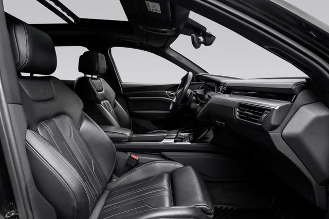 2020 AUDI E-TRON - 38