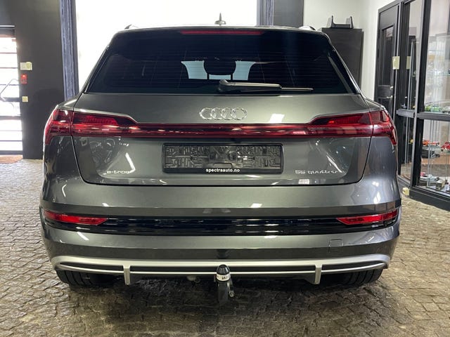 WAUZZZGE1LB023747 2020 AUDI E-TRON-3