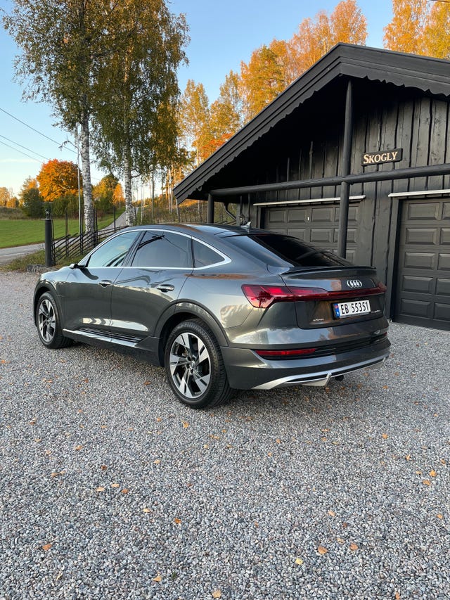 WAUZZZGE0LB033069 2020 AUDI E-TRON-1