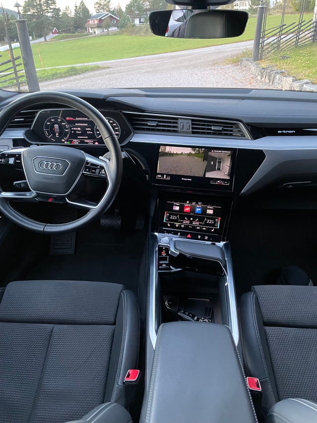 2020 AUDI E-TRON - 13