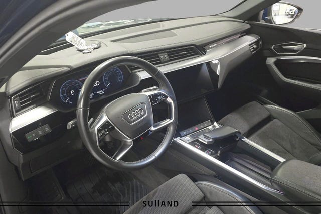 2020 AUDI E-TRON - 11