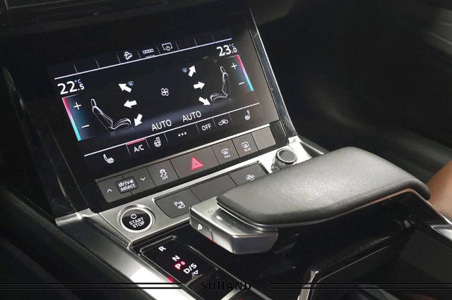 2021 AUDI E-TRON - 33