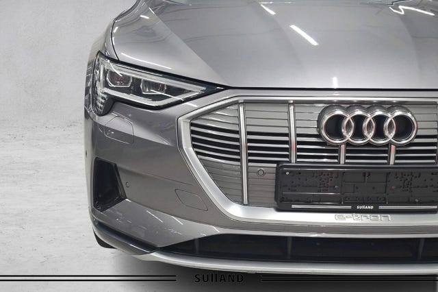 2021 AUDI E-TRON - 21