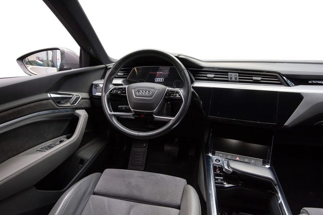 2021 AUDI E-TRON - 15