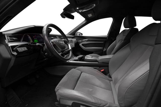 2021 AUDI E-TRON - 12