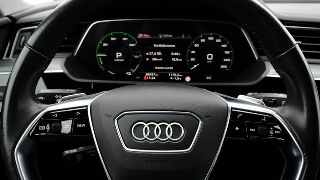 2021 AUDI E-TRON - 30