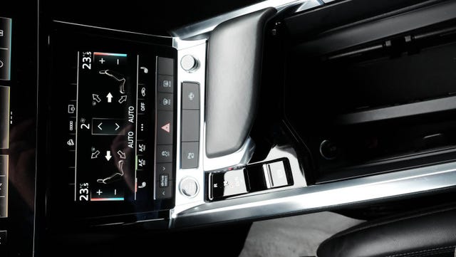 2021 AUDI E-TRON - 22